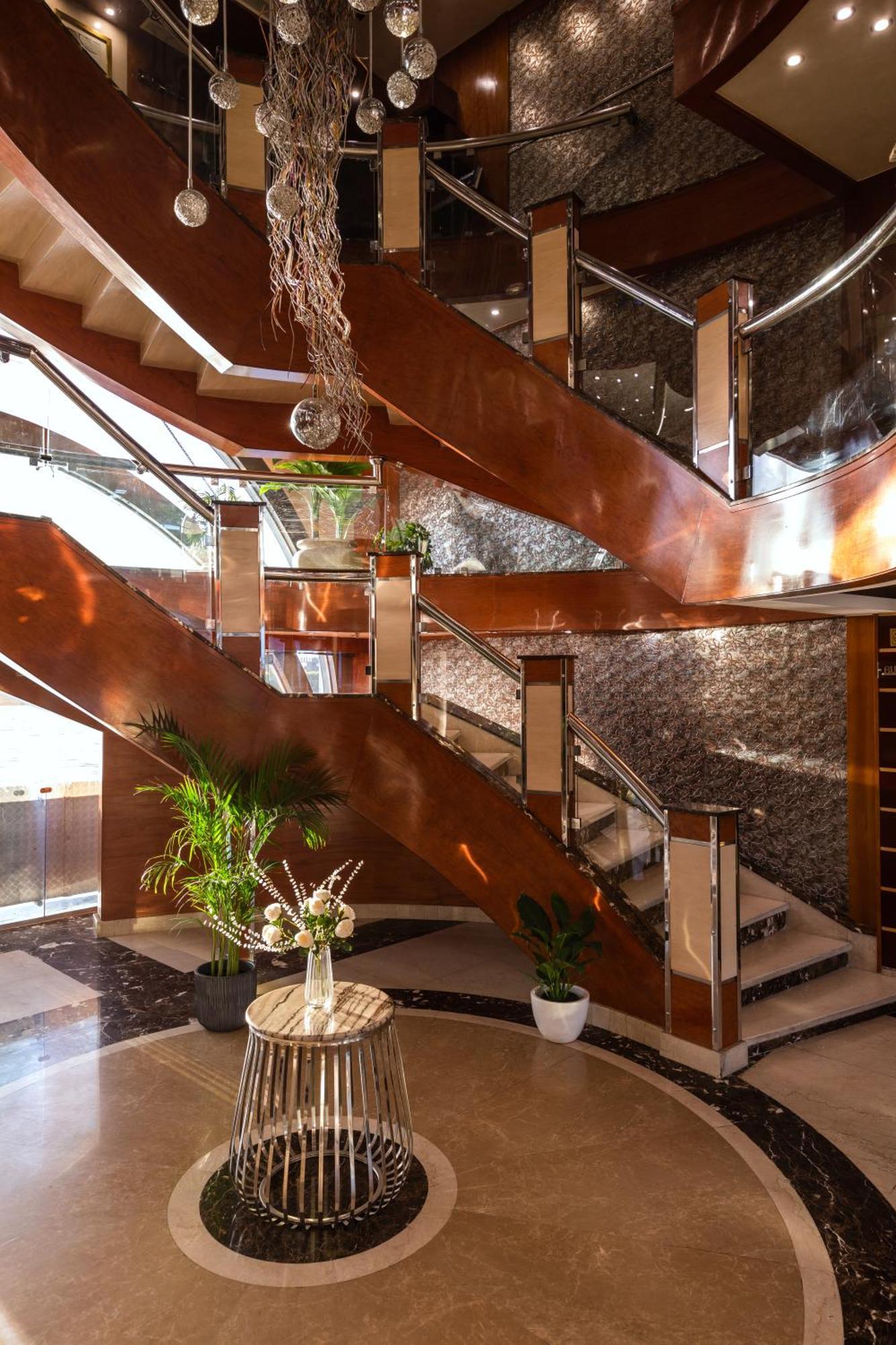 M/S Esmeralda Nile Cruise - 4 Or 7 Nights From Luxor Each Monday And 03 Nights From Aswan Each Friday Kültér fotó